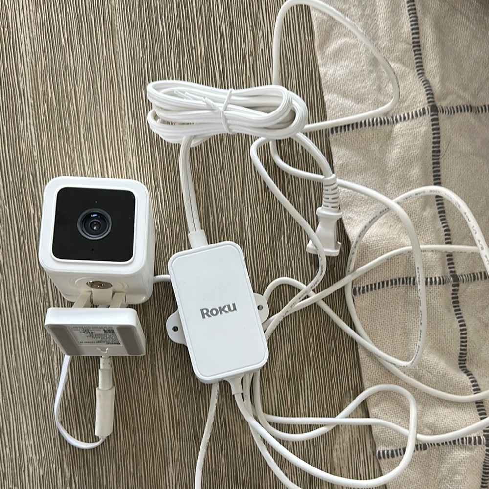 Roku White Security Camera